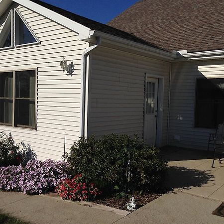 Pleasant Grove Farm Llc Hotel Lyons Exterior photo